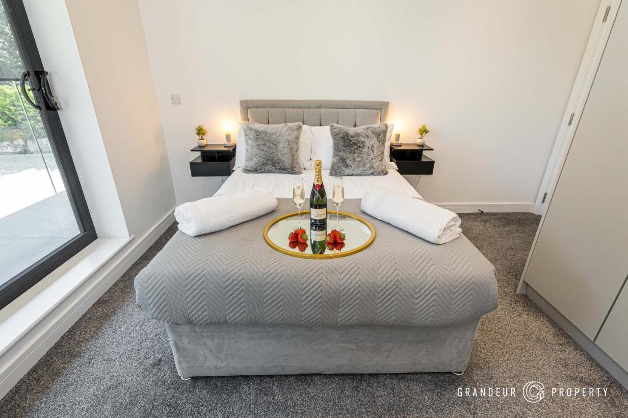 Carbery Lux By Grandeur Property Bournemouth Exterior foto